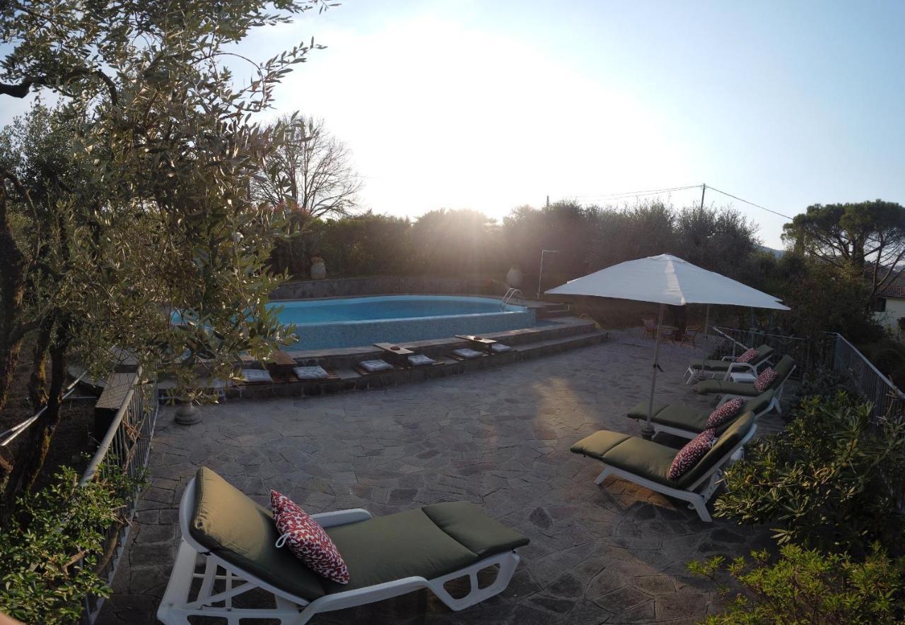 Casa Del Pino Bed & Breakfast Borgo a Buggiano Dış mekan fotoğraf
